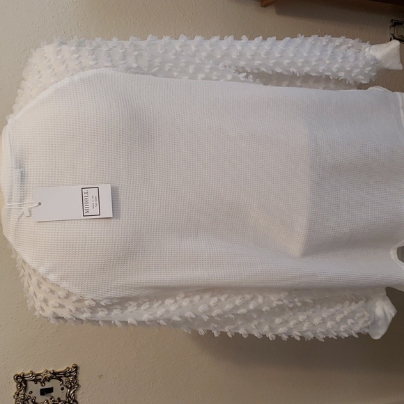 MIHOLL waffle knit top with sheer decorative sleeves - Picture 3 of 7